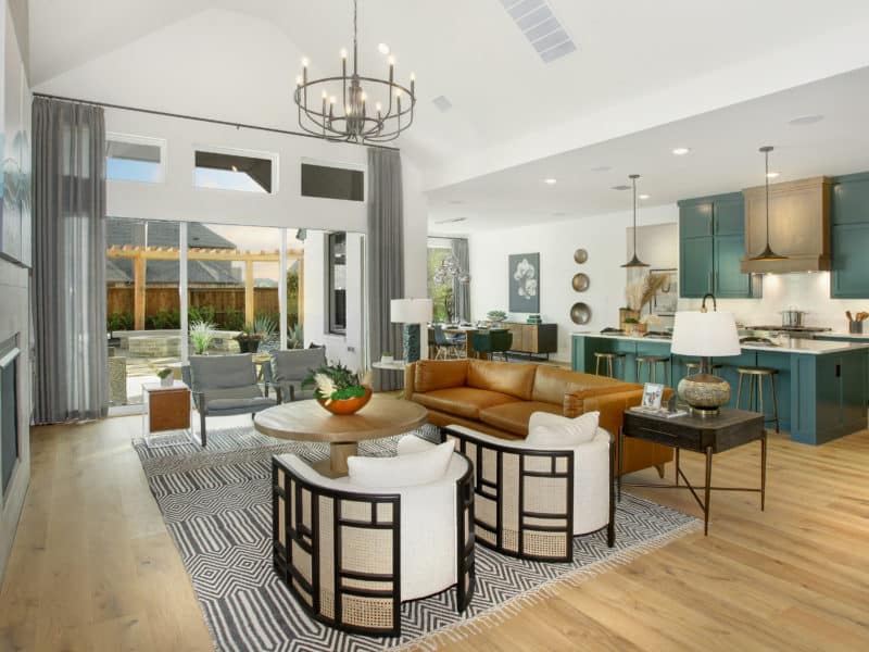 WSGR 0002 A Eastland II B Family Room 03